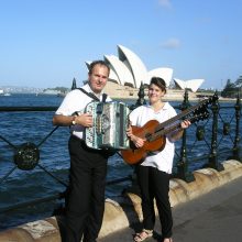 Duo Marion und Erich Zib vor Oper in Sydney
