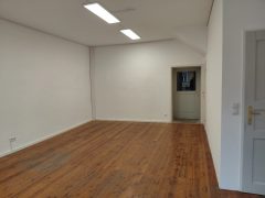 Pop-up-Galerie Industrieviertel, Durchgang